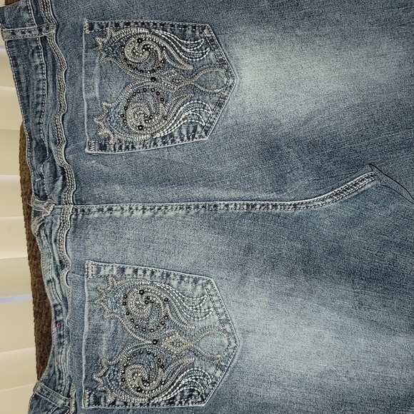 Jeans - Picture 3 of 5